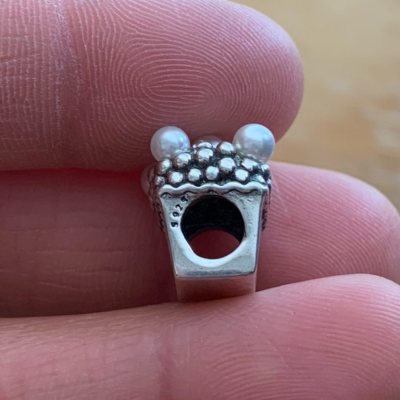 NWOT Delicious Popcorn Charm, Pale Pink Enamel & White Crystal Pearls Silver 925 - Picture 11 of 11